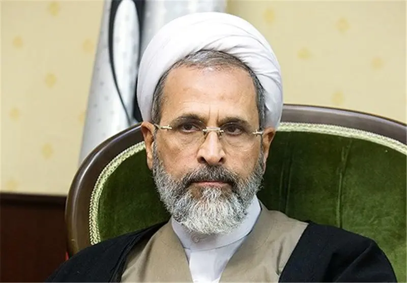 مدیر حوزه های علمیه: جدا شدن حتی یک نخبه از کشور فاجعه است