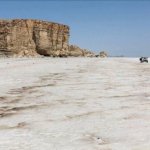 دریاچه ارومیه به طور کامل خشک شد
