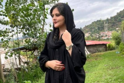 دختر سنندجی بعد از بازداشت توسط گشت ارشاد به کما رفت