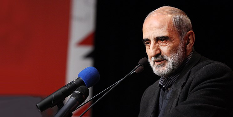 مدیر مسئول کیهان : کجای دنیا با دست خالی به مقابله با آشوب‌ ها می‌ روند