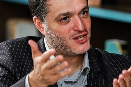 ارسال پیامک ممنوع‌ الورودی برای دانشجویان «دانشگاه شریف» ادامه دارد