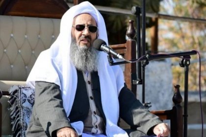 مولوی عبدالحمید : آیا منصفانه است اعتراضات کردها با گلوله جنگی پاسخ داده شود ؟