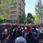 رئیس دانشگاه امیرکبیر : برای چندمین بار اعتراض دانشجویان به تنش منجر شد