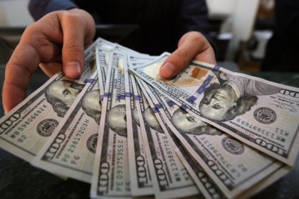 رکورد جدید قیمت دلار، ۵۴ هزار تومان