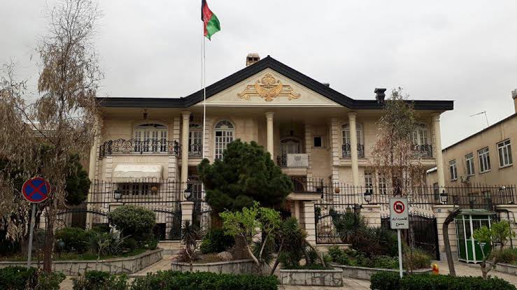 شورای مقاومت ملی افغانستان: سفارت افغانستان در تهران را به طالبان تحویل ندهید