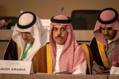 وزیر خارجه عربستان: گفتگو با دمشق ضروری است