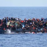 یک کشتی حامل پناهجویان در ایتالیا غرق شد