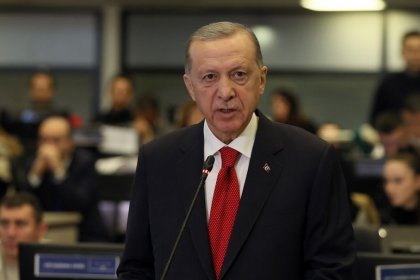 اردوغان از زلزله‌زدگان عذرخواهی کرد
