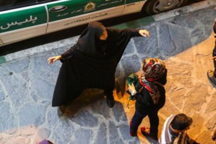 پرونده سازی خبرگزاری فارس علیه زنان بدون حجاب اجباری