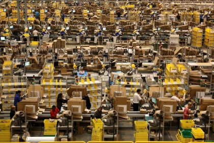 آمازون ۹ هزار نفر دیگر از کارکنان خود را اخراج می‌کند