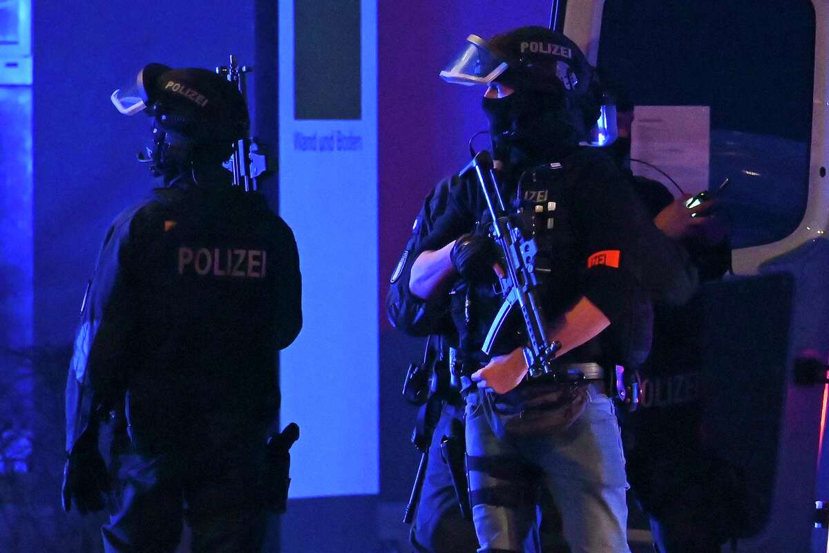 تیر اندازی در هامبورگ ۶ کشته بر جای گذاشت