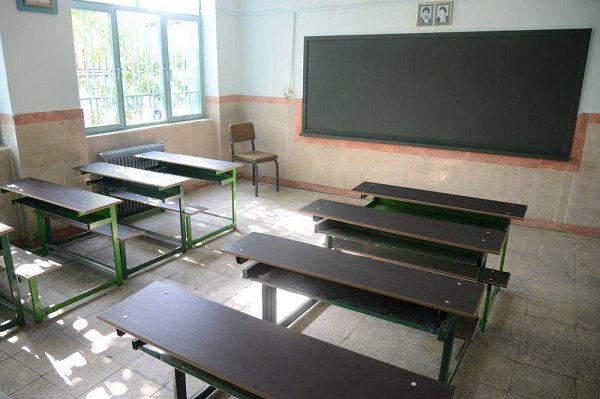 تعطیلی زودتر مدارس و تهدید به بازداشت بخاطر چهارشنبه‌سوری
