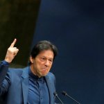 پلیس پاکستان: بازداشت عمران خان را به تعویق انداختیم