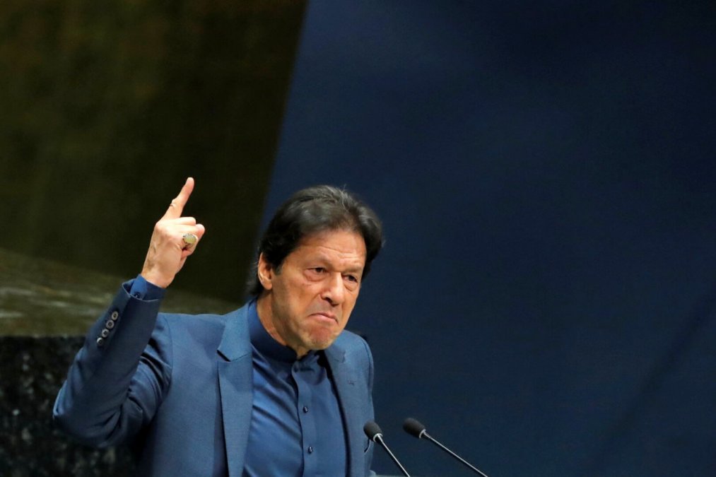 پلیس پاکستان: بازداشت عمران خان را به تعویق انداختیم