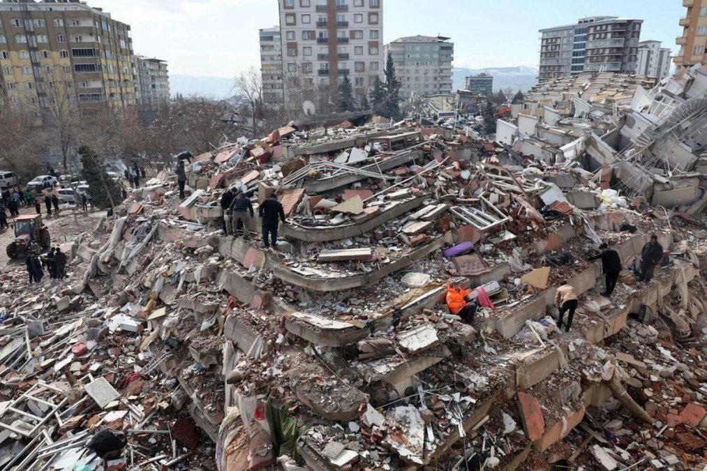 شمار قربانیان زلزله ترکیه ۴۹ هزار نفر شد