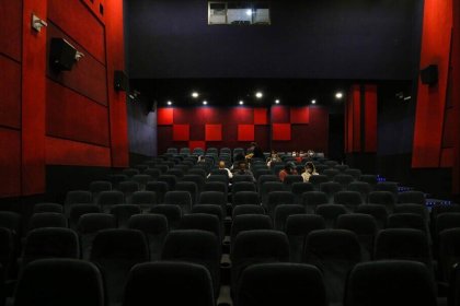 سقوط آمار تماشاگران سینما در ایران