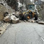 دو کشته در حوادث ریزش کوه در جاده کندوان