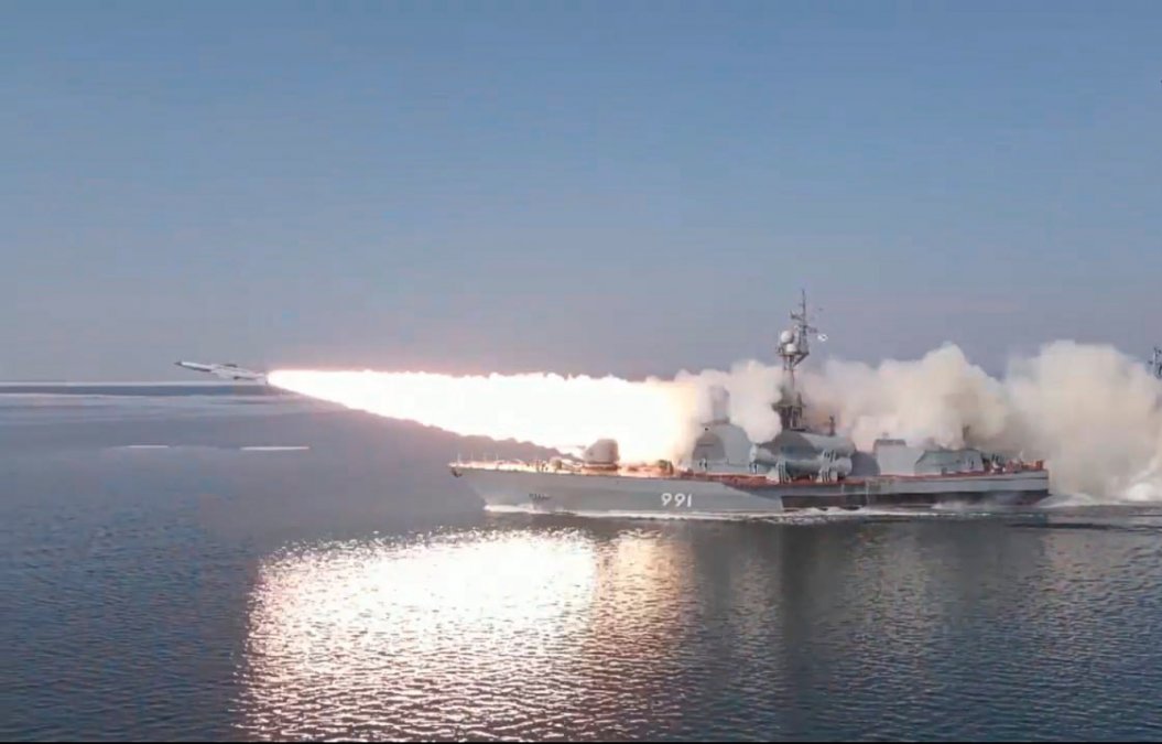 روسیه در دریای ژاپن دو موشک فراصوت شلیک کرد