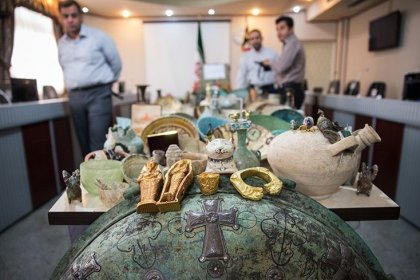 صدای میراث: اعضای بزرگترین باند قاچاق اشیای تاریخی در ایران بازداشت شدند