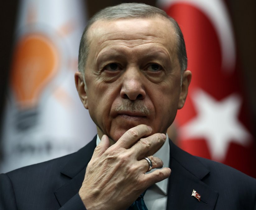 اردوغان برنامه انتخاباتی خود را به دلیل بیماری لغو کرد