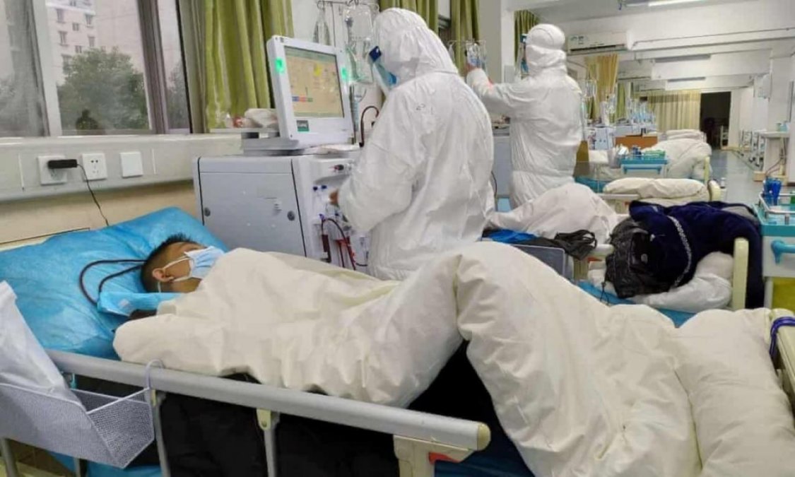 معاون درمان وزارت بهداشت:زیر سویه «اومیکرون» عامل افزایش ابتلا به کرونا است