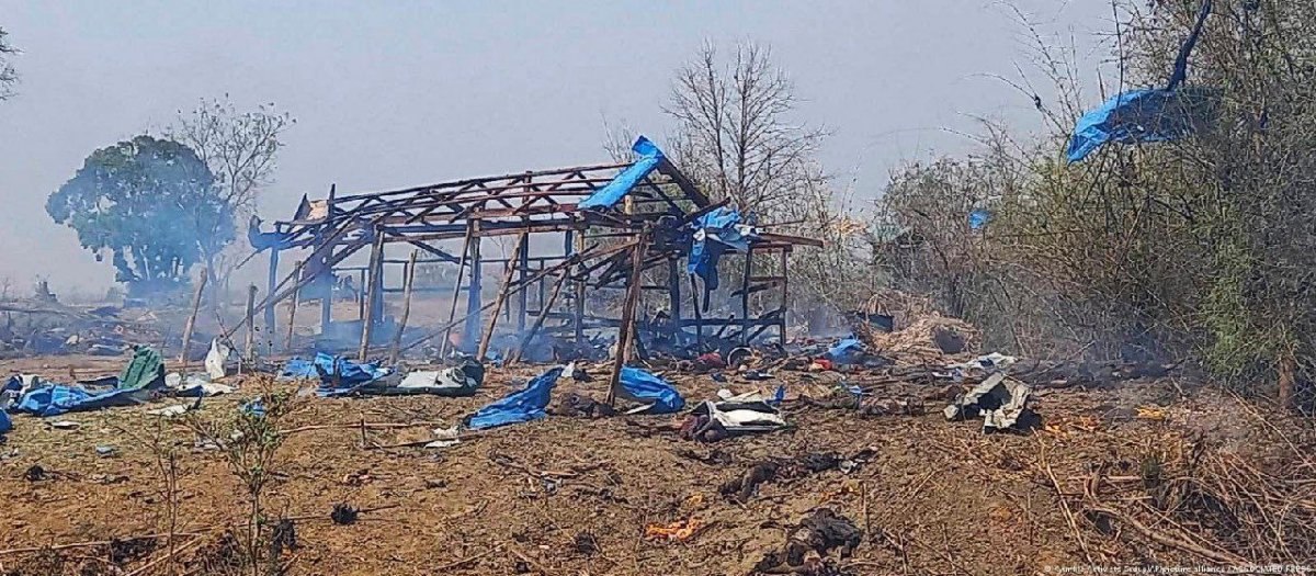 واکنش‌های جهانی به حمله هوایی ارتش میانمار به یک روستا