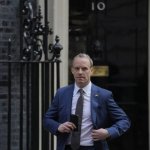 معاون نخست وزیر بریتانیا از سمت خود استعفا داد