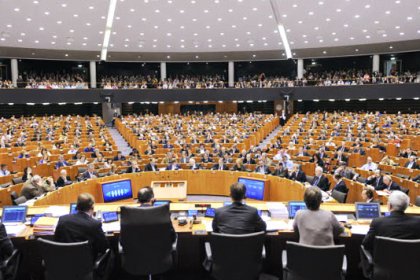 مقامات پارلمان اروپا به مخالفان جمهوری اسلامی: خواسته های خود را دقیق و مشخص ارائه کنید