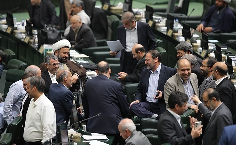 طرح افزایش ۲۰ درصدی حقوق اعضای مجلس تصویب شد