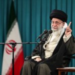 رهبر جمهوری اسلامی:آموزش از راه دور به آموزش کشور ضربه زد