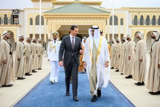 بلومبرگ: عربستان و امارات برای احیای روابط اروپا با سوریه لابی می‌کنند