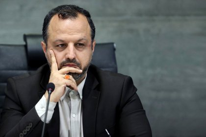 خاندوزی، سخنگوی اقتصادی دولت: هنوز همه اعضا، مصوبه برکناری سلاح‌ورزی را امضا نکردند