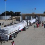 سخنگوی ارتش اسرائیل: امروز کامیون‌های کمک‌رسانی حامل غذا و آب وارد غزه می‌شود