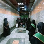 روزنامه هم میهن: کسی حجاب‌بانان مترو را گردن نمی‏‌گیرد