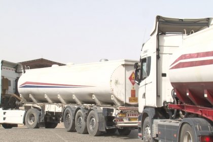 طالبان از بازگرداندن «بنزین بی‌کیفیت» تولید ایران خبر داد