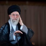 رهبر جمهوری اسلامی: انگلیسی‌ها ضدیت با دین و حجاب را در ایران راه انداختند