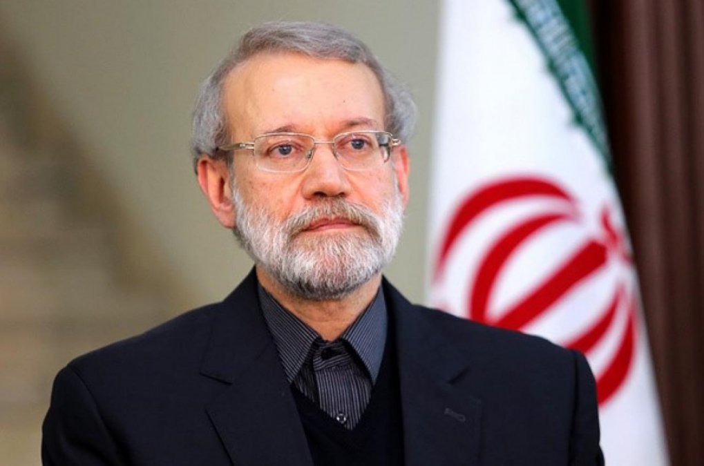 مشاور رئیس مجلس دهم:لاریجانی نه فهرستی دارد نه با کسی ائتلاف می‌کند
