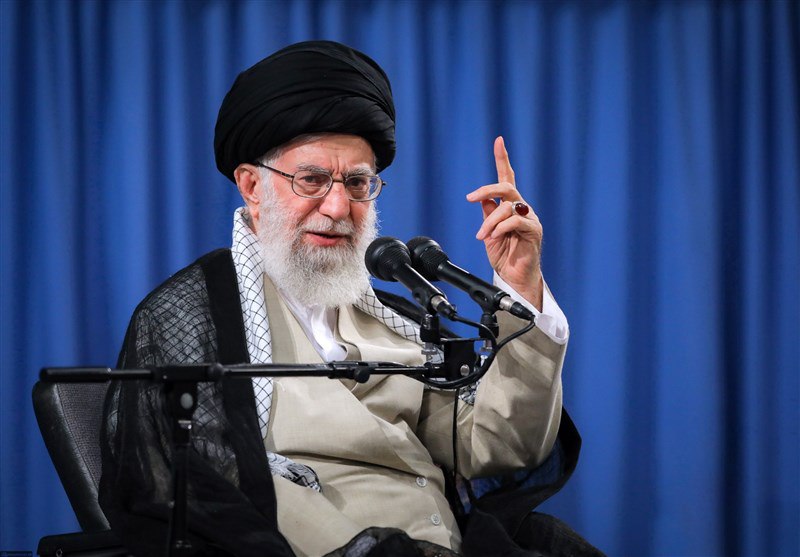 رهبر جمهوری اسلامی: نامزدها از توهین و سیاه‌نمایی اجتناب کنند