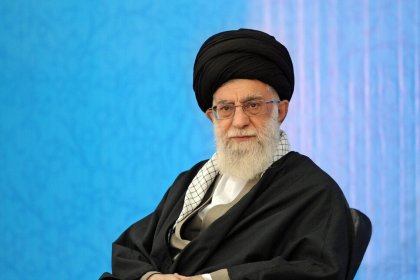 رهبر جمهوری اسلامی: رای ندادن هیچ دستاورد و فایده‌ای ندارد