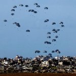 پرتاب کمک‌های هوایی در شمال غزه