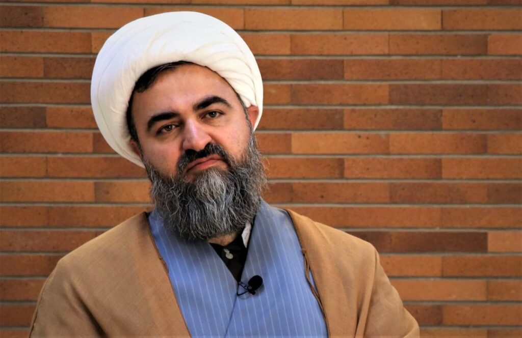 محمدتقی اکبرنژاد، روحانی منتقد با قید وثیقه آزاد شد