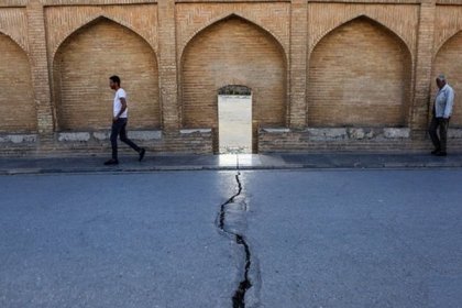 نماینده اصفهان بار دیگر بر لزوم چاره‌اندیشی برای فرونشست زمین در این شهر تأکید کرد