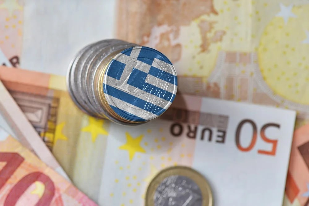 یونان حداقل دستمزد ماهانه را با افزایش ۶.۴ درصدی به ۸۳۰ یورو می‌رساند