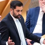 بزنگاه سیاسی برای نخستین وزیر اول مسلمان اسکاتلند؛ دولت ائتلافی سقوط می‌کند