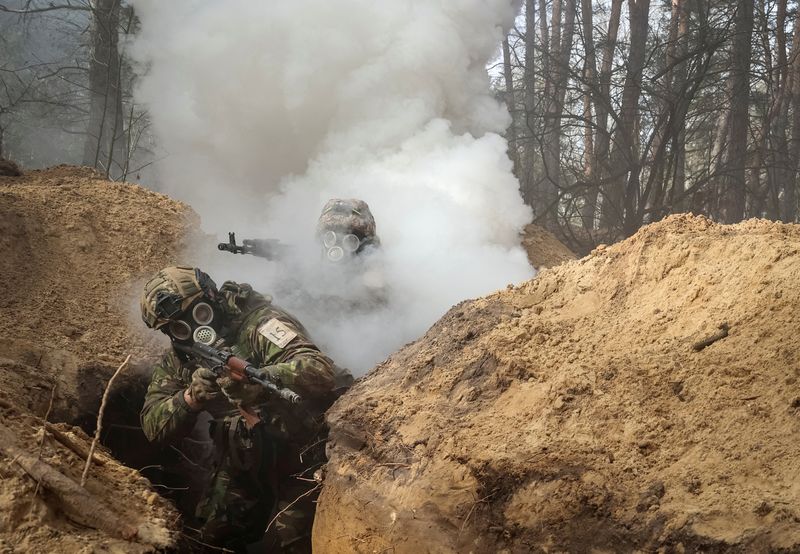 رویترز: اوکراین می‌گوید روسیه از گاز اشک‌آور برای پاکسازی سنگرها استفاده می‌کند