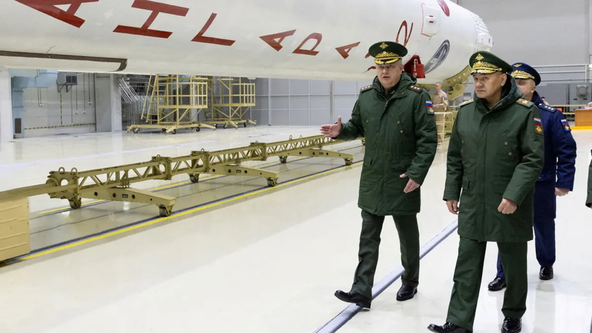 وزیر دفاع روسیه: روسیه و متحدانش باید مانورهای نظامی را در آسیا افزایش دهند