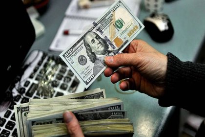 خبرگزاری فارس: دلار آزاد به ۶۴ هزار و ۵۲۰ تومان رسید