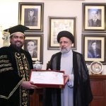 رئیس‌ دانشگاه کراچی پاکستان مدرک دکترای افتخاری این دانشگاه را به ابراهیم رئیسی داد