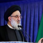 امام جمعه کرج: سیاست ترامپ در مقابل ایران «آبشار داغ» است