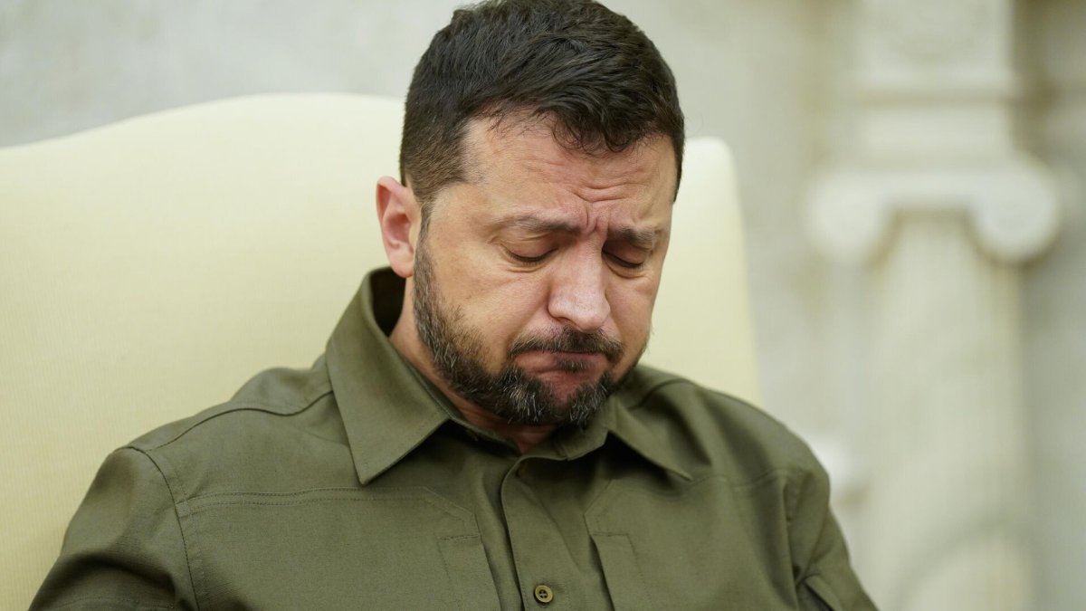 زلنسکی: در تابستان امسال انتخابات ریاست جمهوری در اوکراین برگزار می‌شود